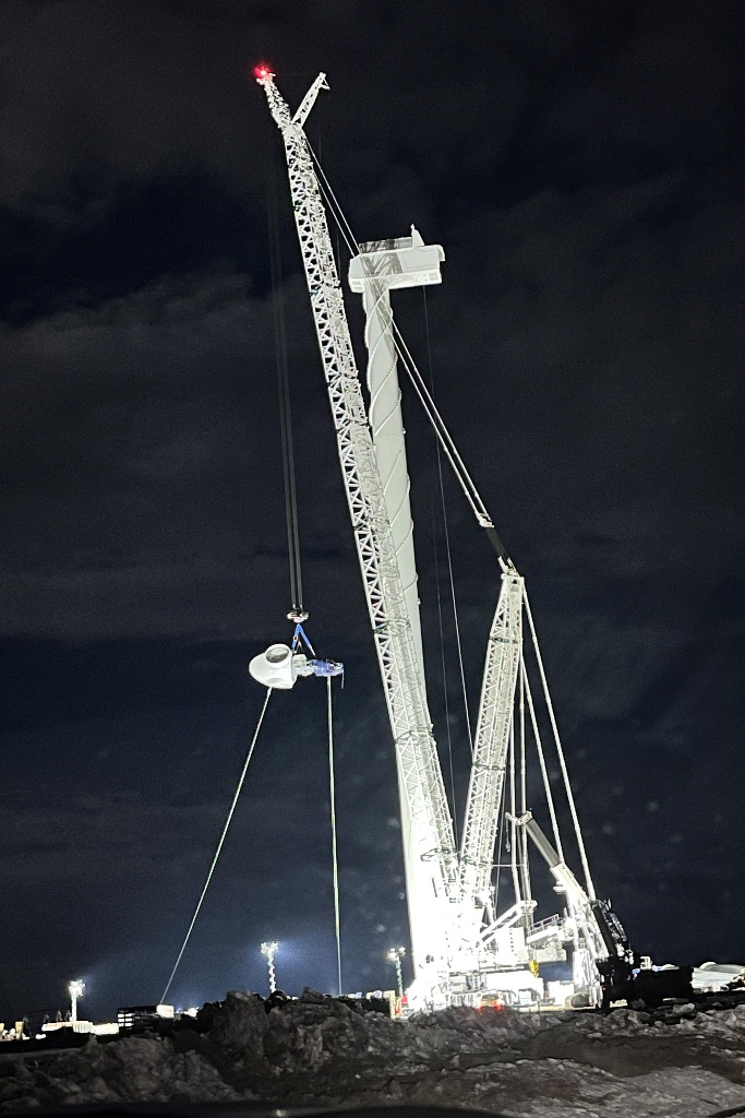 Ikamotsiipi Carleton Rescue rope rescue team performing a rescue mission on a high industrial crane